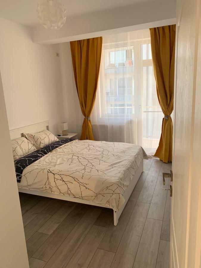 Apartamentul De La Mare Apartment *