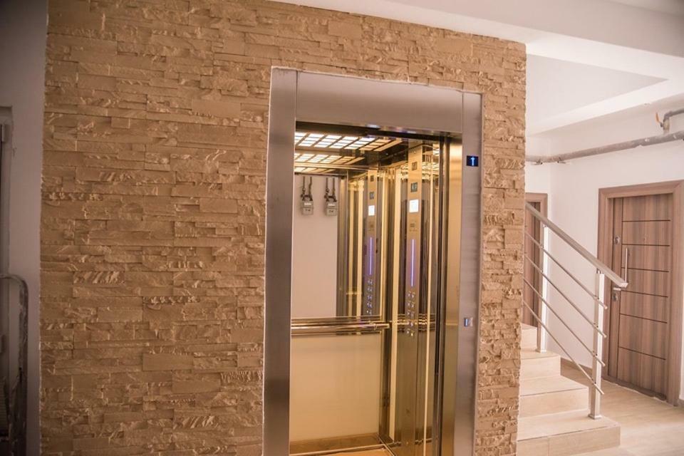 Apartamentul De La Mare Apartment