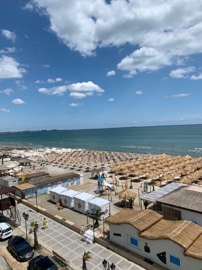 Apartamentul De La Mare Apartment *